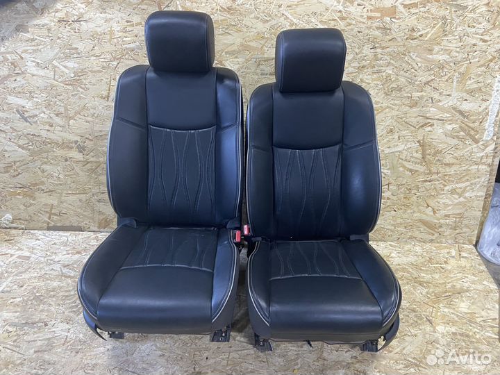 Передние сиденья infiniti QX60 Рестайлинг