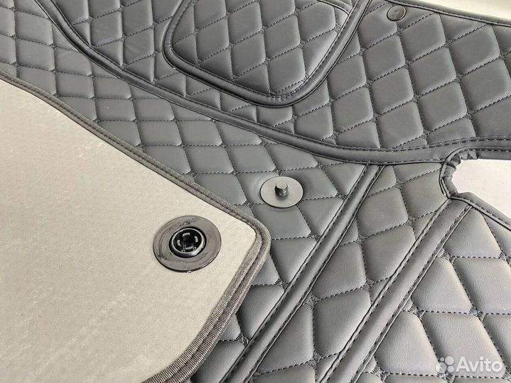 Коврики в салон Toyota Land Cruiser 200