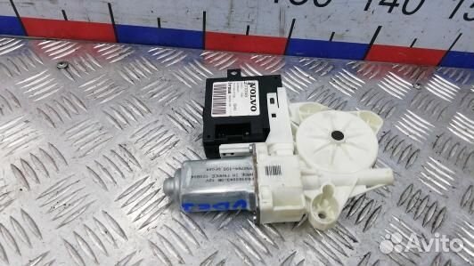 Моторчик стеклоподъемника заднего правого volvo S4