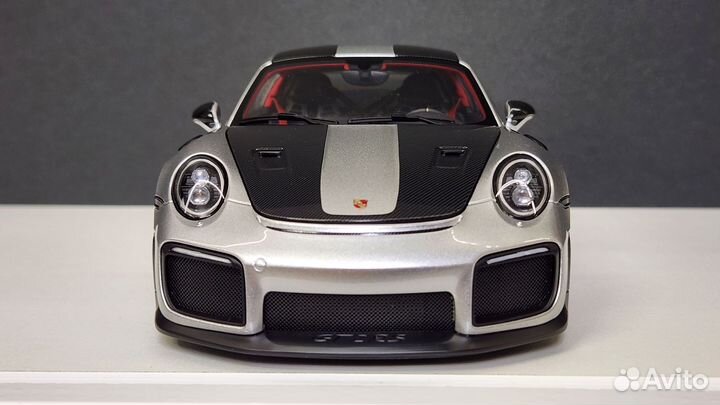 1:18 Autoart, Porsche 911 GT2RS