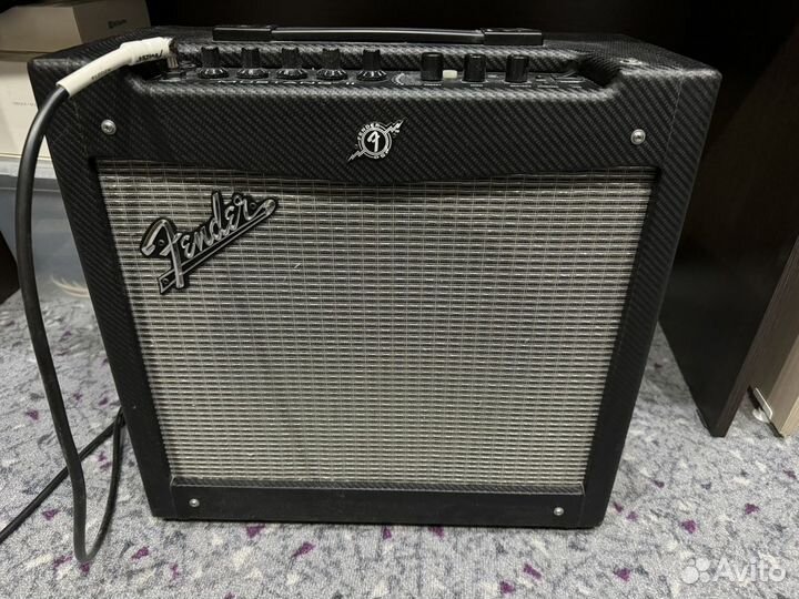 Гитарный комбоусилитель fender mustang II