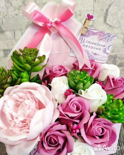 Композиции и букеты из мыльных цветов