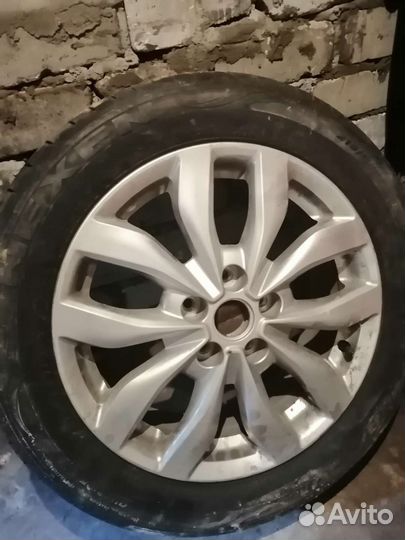 Winrun WR-12 215/55 R17