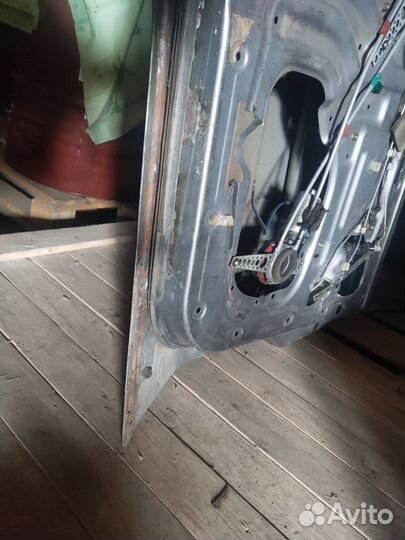 Тойота Ленд Крузер80 Дверь передняя правая и левая