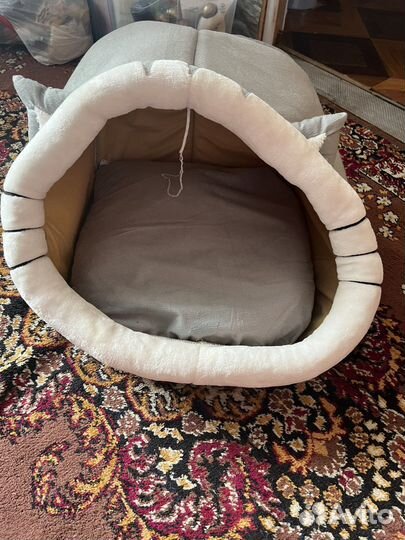 Лежанка-домик для собак и кошек