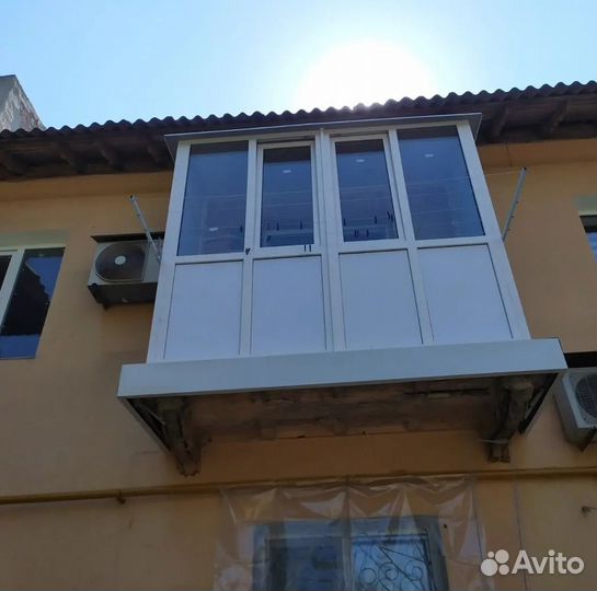 Остекление балкона и установка пластиковых окон