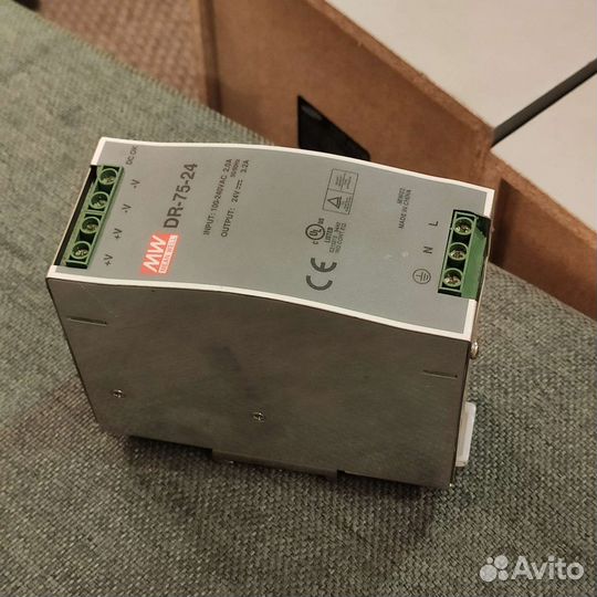 Блок питания стабилизированный 24в, 3,2А din