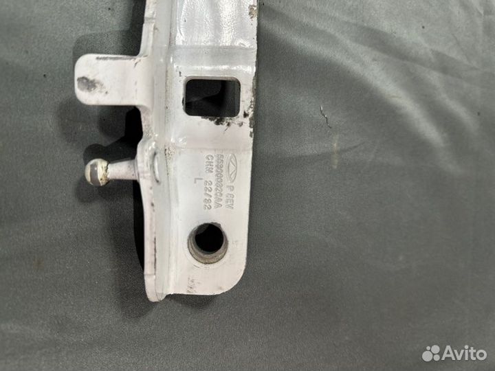 Петля капота левая Omoda C5