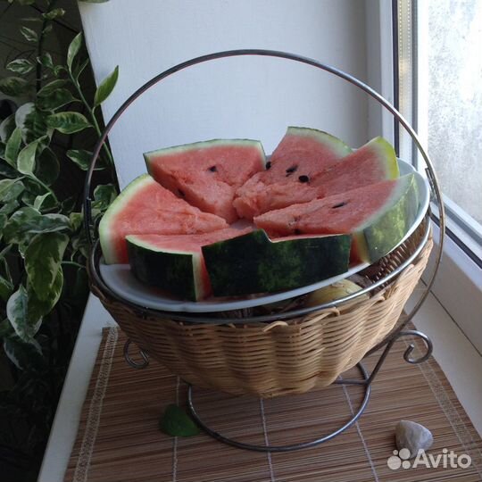 Керамическая вазочка