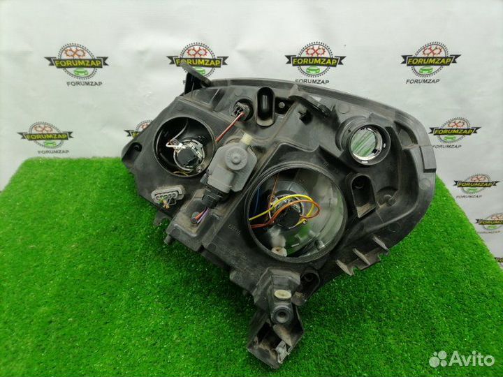 Фара галогеновая передняя правая Nissan Qashqai