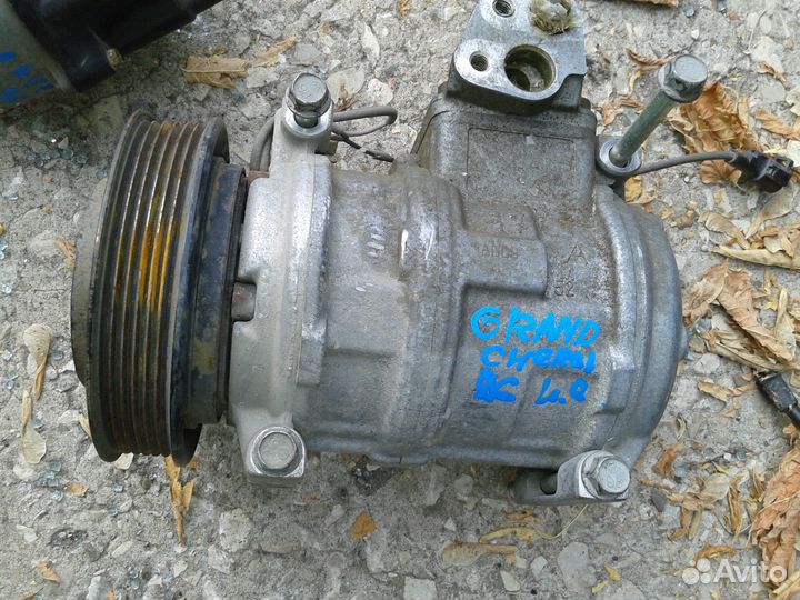 Компрессор кондиционера Jeep Grand Cherokee 1996