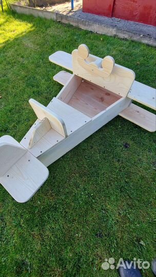 Детский деревянный самолет
