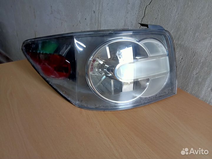 Задний фонарь левый на Мазда cx-7