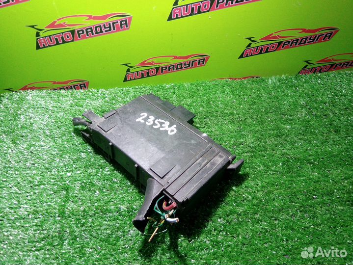 Блок предохранителей nissan J31,PJ31,TNJ31,J31, PJ