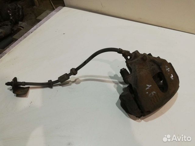 Ford focus 2 суппорт передний правый