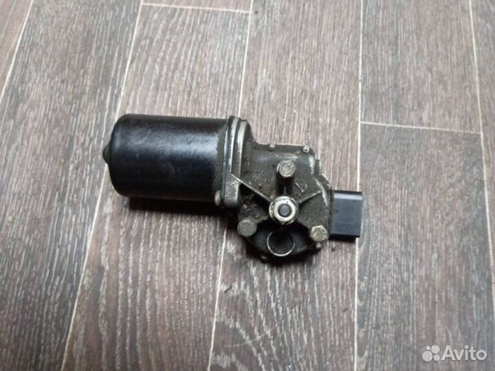 Моторчик трапеции дворников (стеклоочистителя)