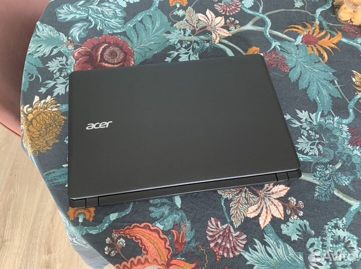 Acer Core i3-6006U/ 8GB/ Full HD 15.6”/ SSD 256GB