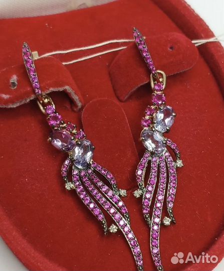 Золотые изделия 585 пробы