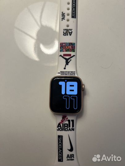 Часы apple watch se 40 mm