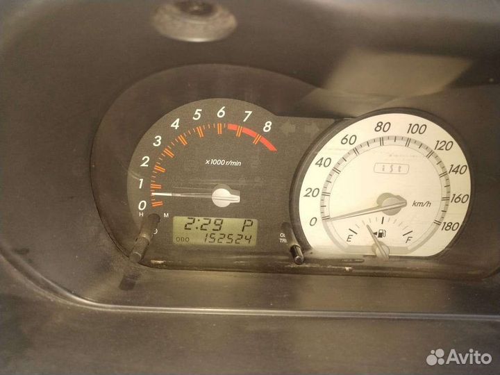 Toyota Ist, 2003