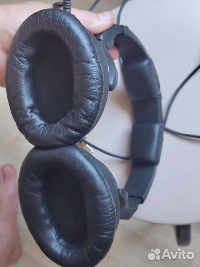 Профессиональные наушники sennheiser HD 300 PRO