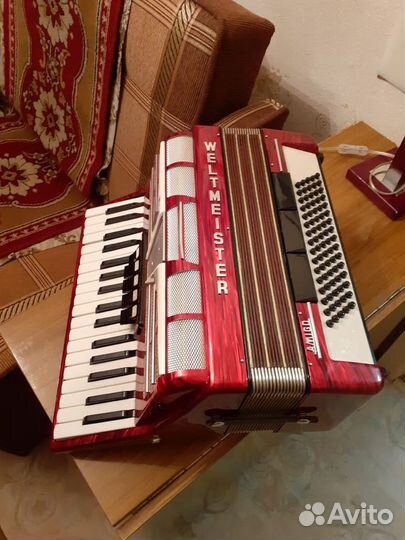 Аккордеон Weltmeister Amigo 3/4