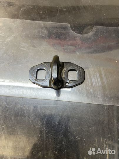 Рено ответная часть замка багажника