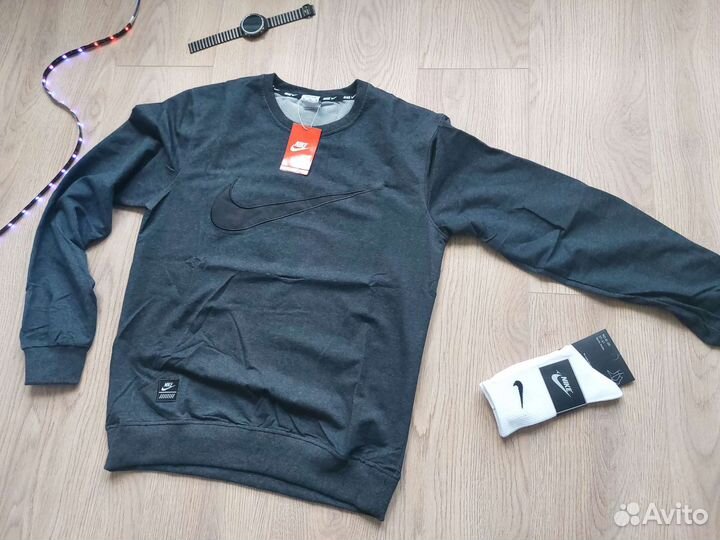 Свитшот Nike