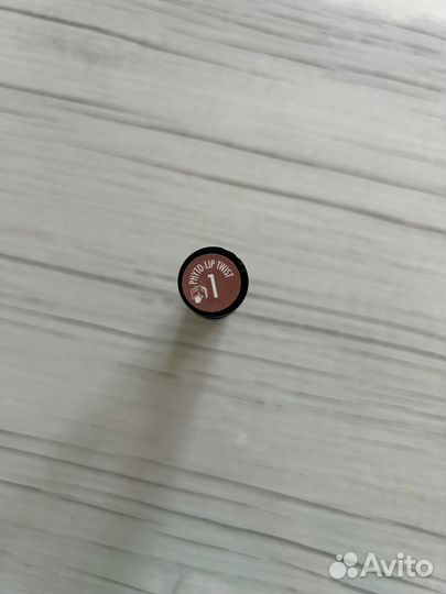 Помада бальзам Lip twist Sisley №1