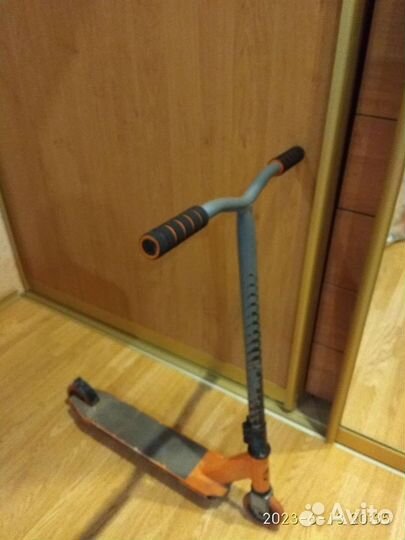 Трюковой самокат