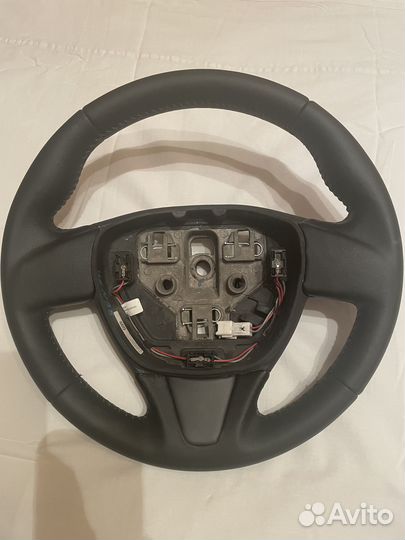 Кожаный руль Renault Logan 2