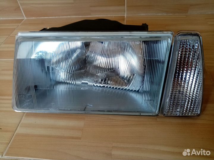 Блок-фара 2108 правая белый указатель