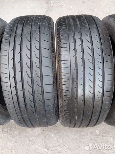 Yokohama BluEarth RV-02 215/55 R17 94V