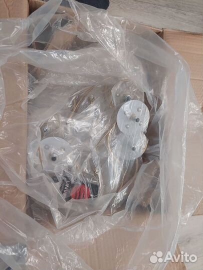 Люстра потолочная новая