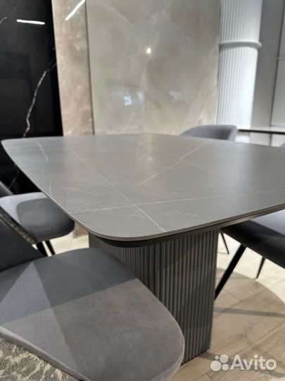 Стол из керамогранита Tuberia 1300x920мм