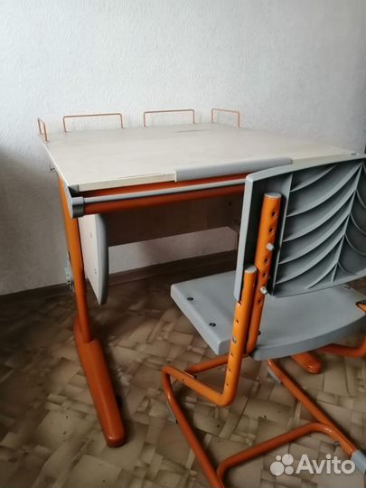 Растущая парта и стул бу