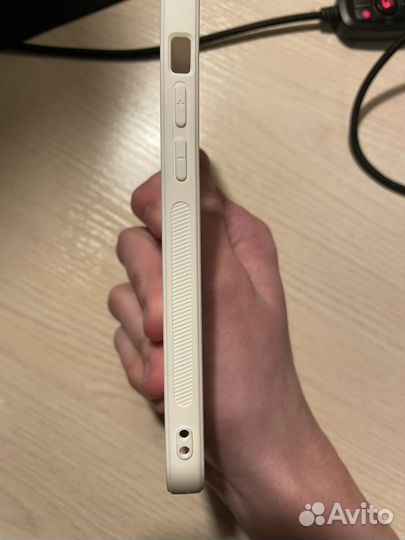 Чехол на iPhone 12