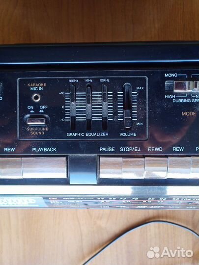 Двухкассетная магнитола