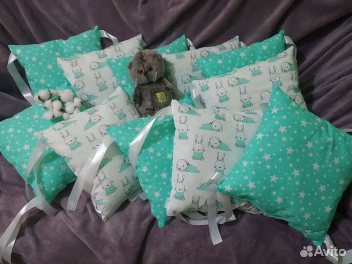 Бортики в кроватку