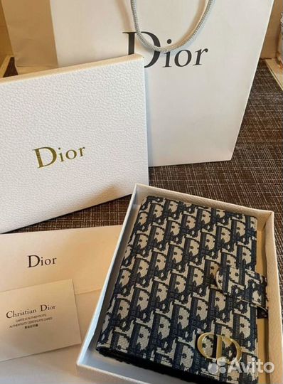 Ежедневник Dior