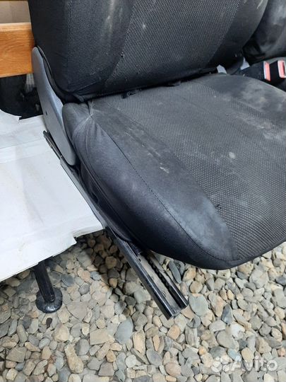 Передние сиденья на LADA гранту