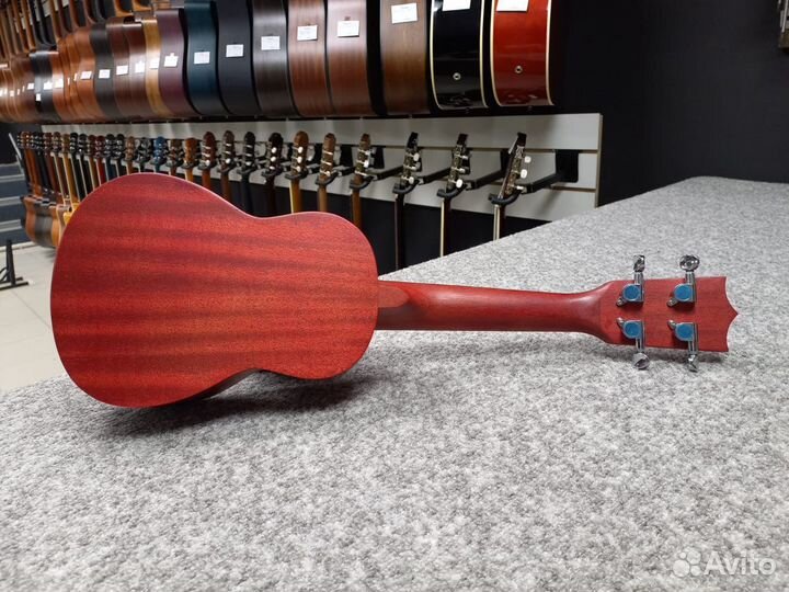 Укулеле Красный Махагон Новый
