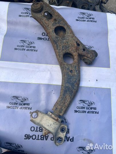 Рычаг передний правый Mazda 626 capella