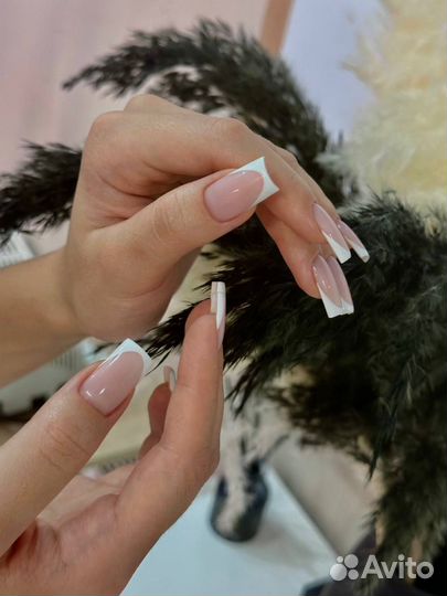 Маникюр педикюр