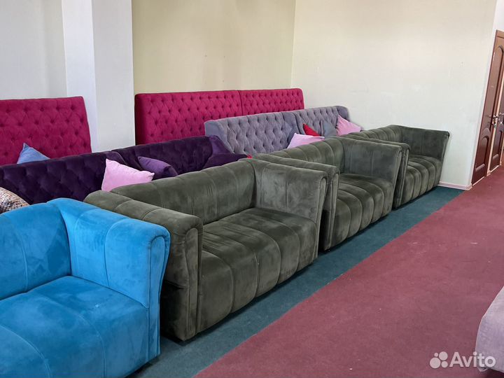 Диван для кафе