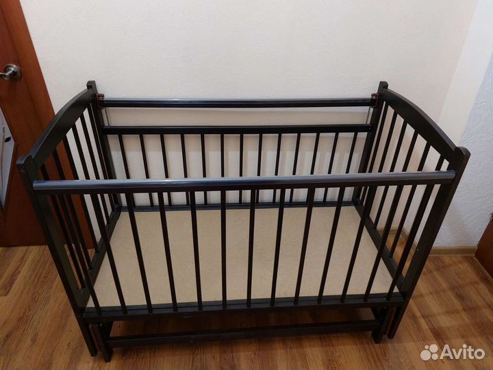 Детская кровать с матрасом