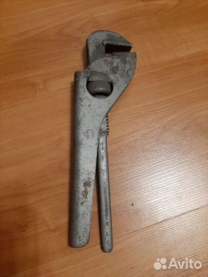 Разводной ключ СССР