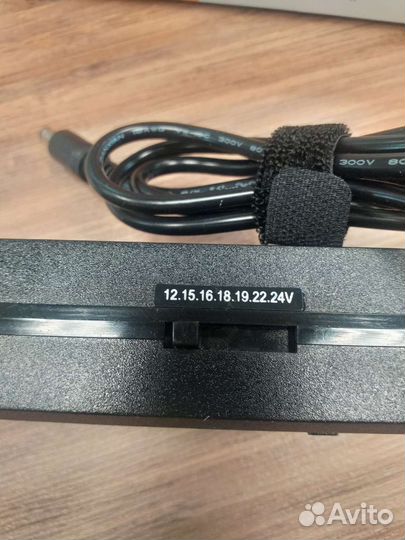 Блок питания с штекерами