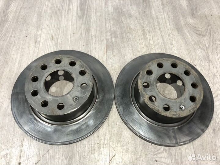 Тормозные диски заднее Skoda Octavia A7 CWV 2019