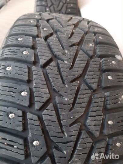 Nokian Tyres Hakkapeliitta 7 215/60 R16 99